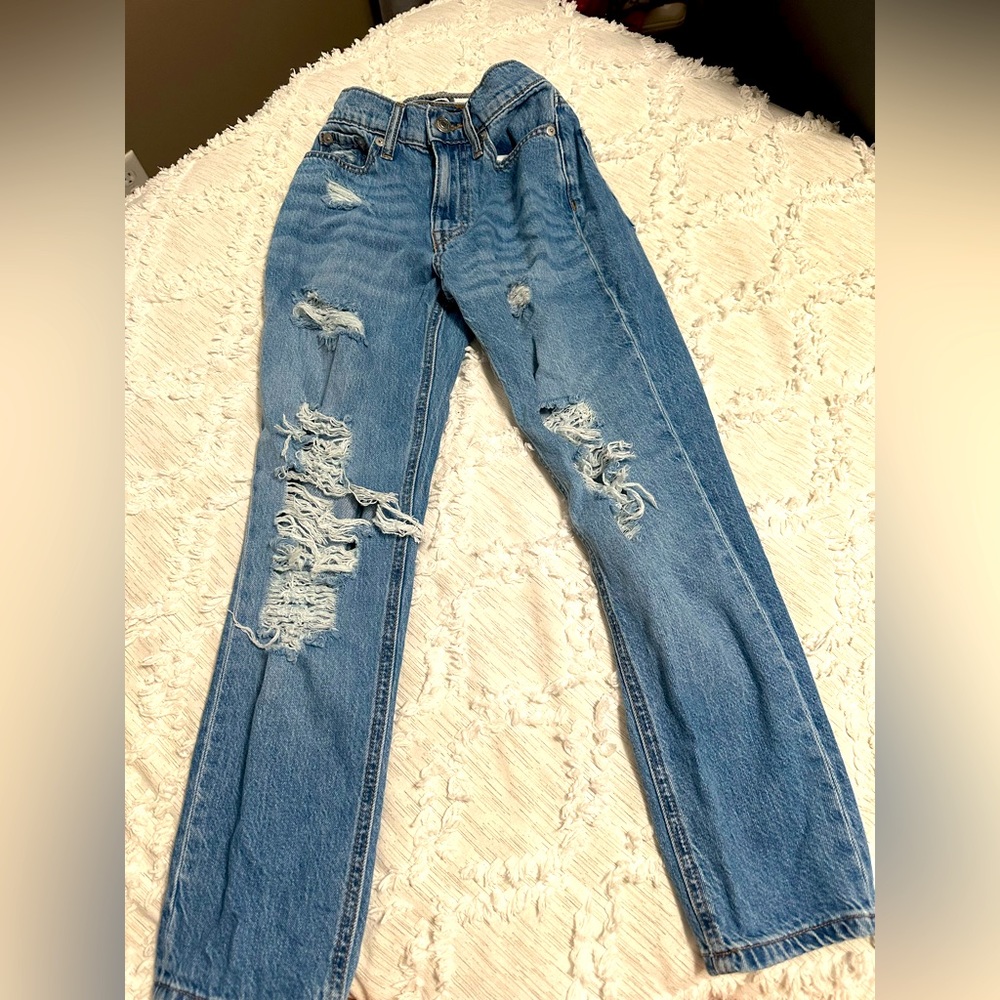 Loose jeans